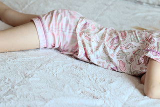 Cowgirl Comfort Lounge